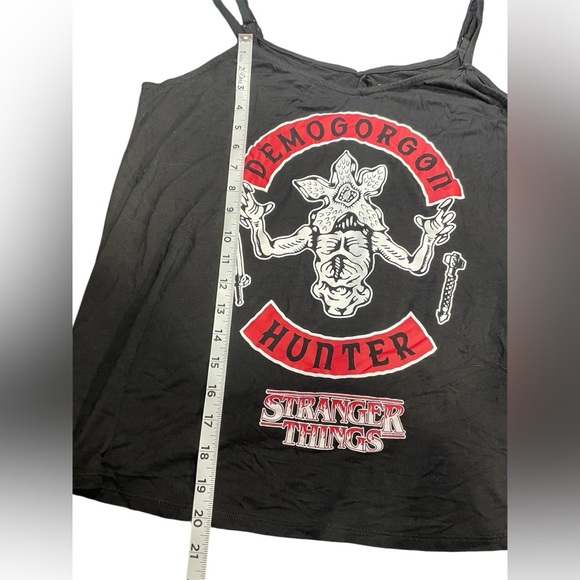 Stranger Things Netflix Demogorgon Hunter Pajama Tank Top Size 0X Women’s EUC - Picture 2 of 9